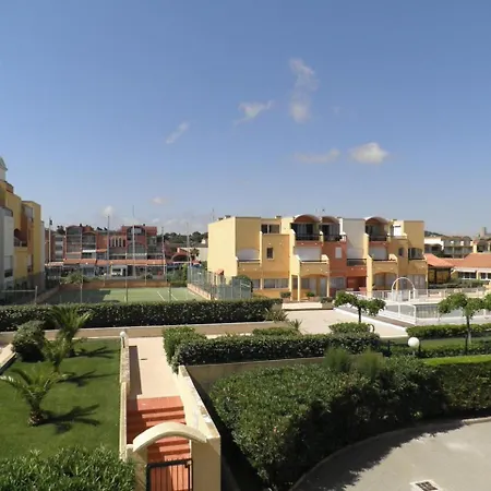 Apartment Calme Avec Piscine Commune Et Loggia Gn050-489 *