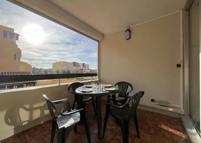 Calme Avec Piscine Commune Et Loggia Gn050-489 *
