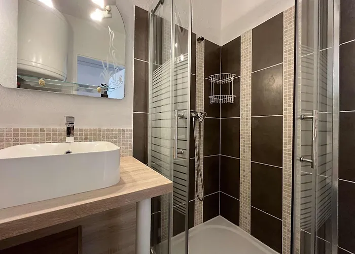 Calme Avec Piscine Commune Et Loggia Gn050-489 جرْويسا